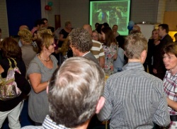Een druk bezochte afscheidsreceptie met het karakter van een re�nie.